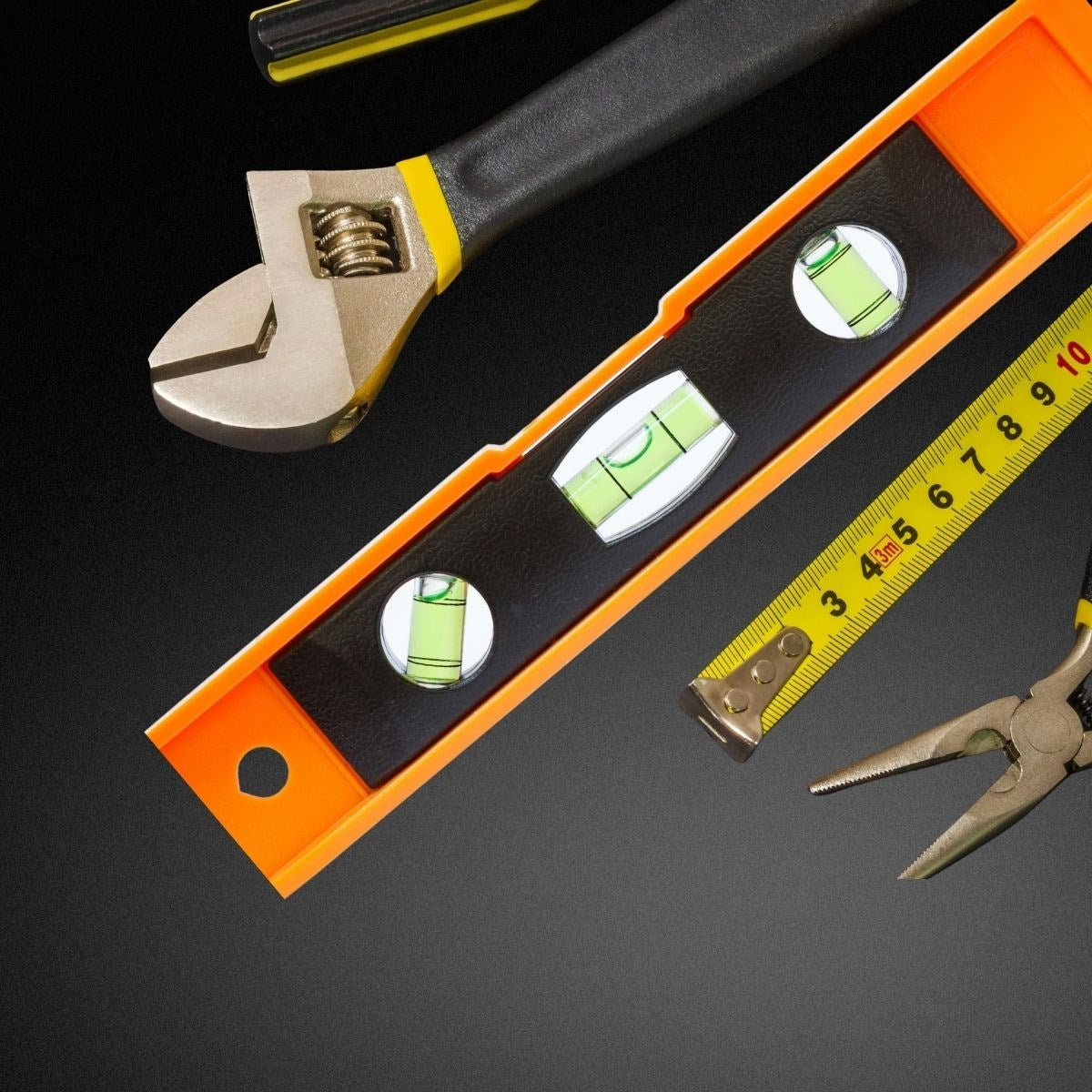 23 cm Uzunluğunda Mini Mıknatıslı Su Terazisi