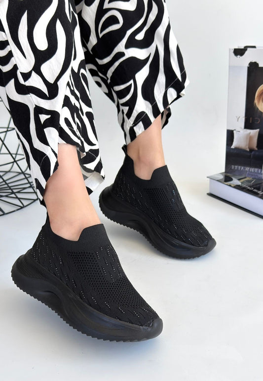 Soord Siyah Triko Boncuk İşlemeli Spor Ayakkabı