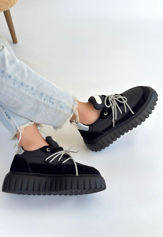 Lemda Siyah Süet Bağcıklı Spor Ayakkabı