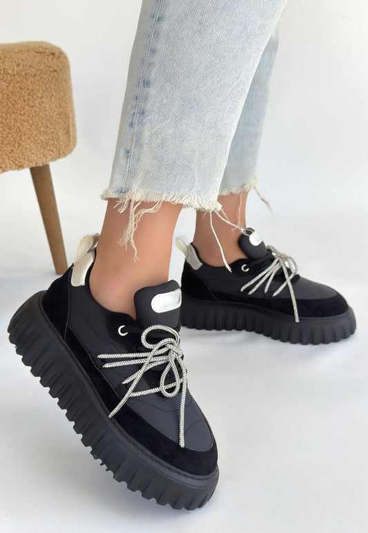 Lemda Siyah Süet Bağcıklı Spor Ayakkabı