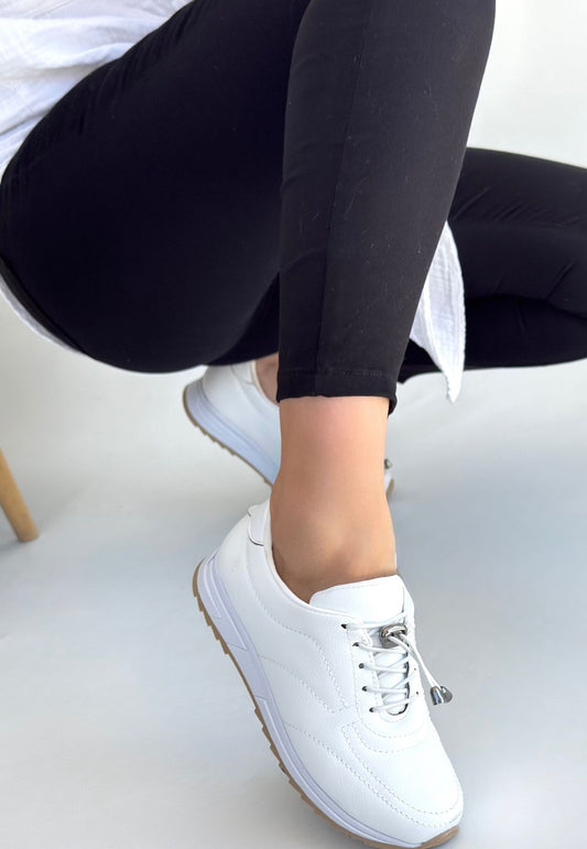 Finna Beyaz Cilt Bağcıklı Spor Ayakkabı